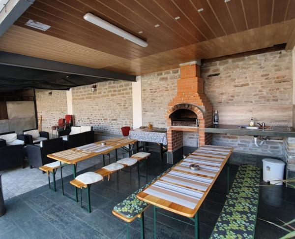 Camere De Inchiriat Carpati Hunedoara Exterior foto